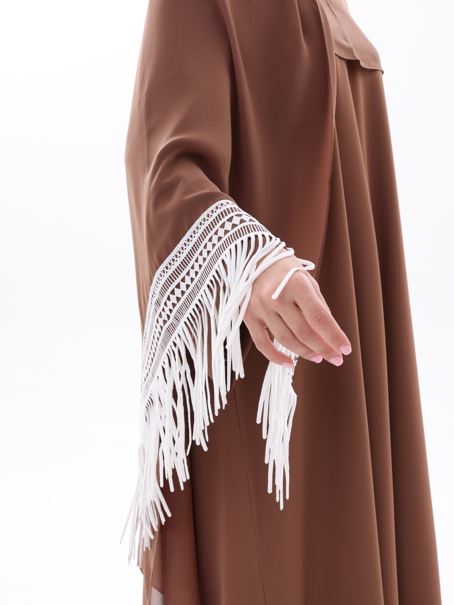 O-OUD abaya - عباية العود